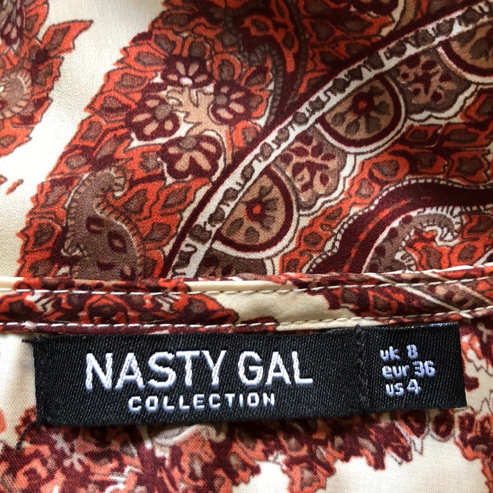 Nasty Gal knotted front paisley romper - Picture 7 of 8